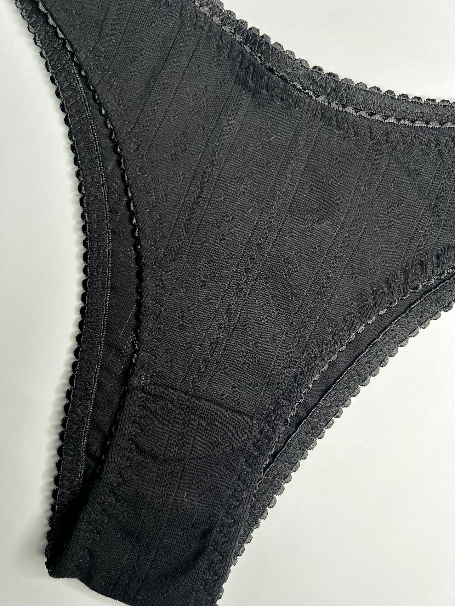 Panty negra abertura M