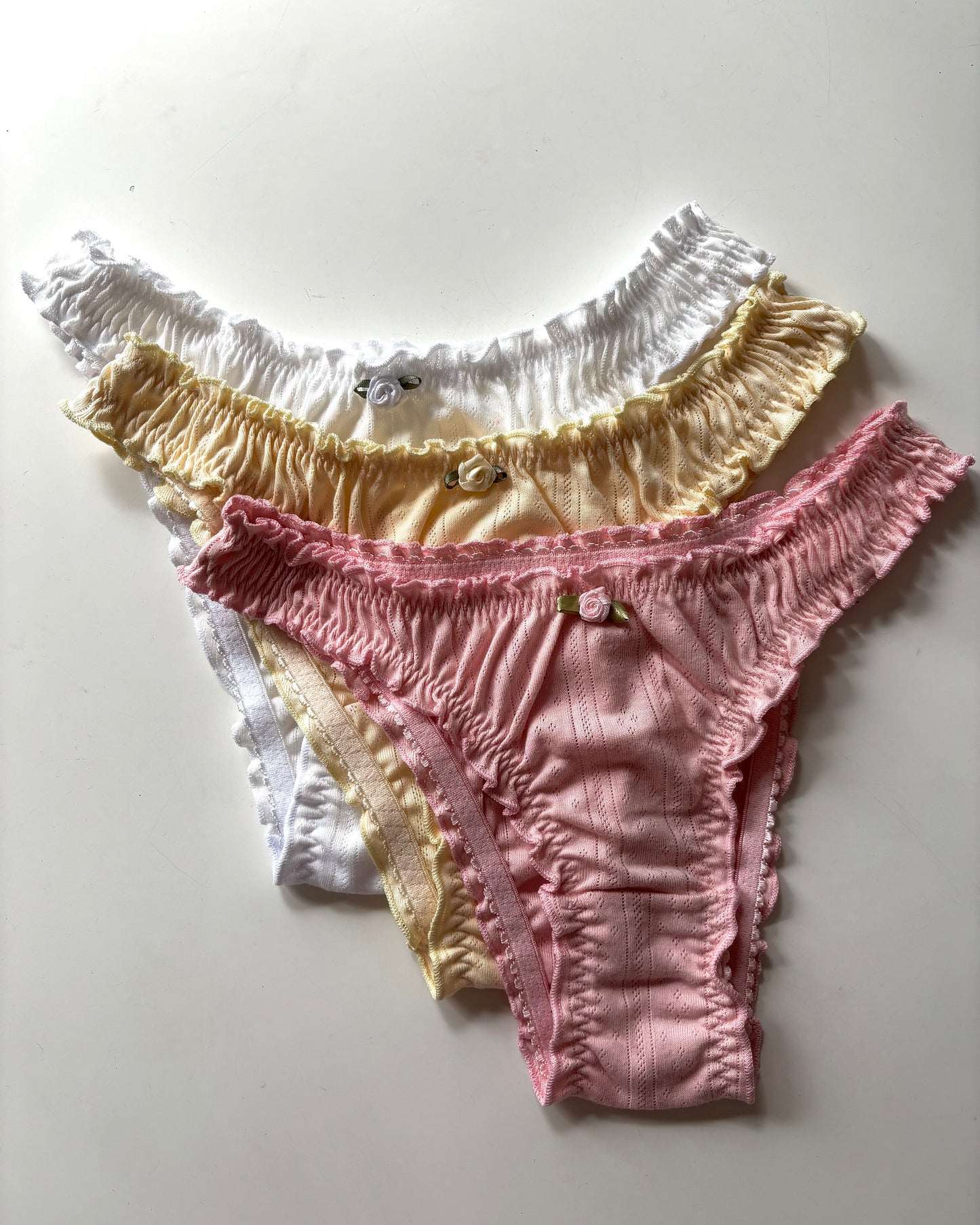 Trío ruffle pastel