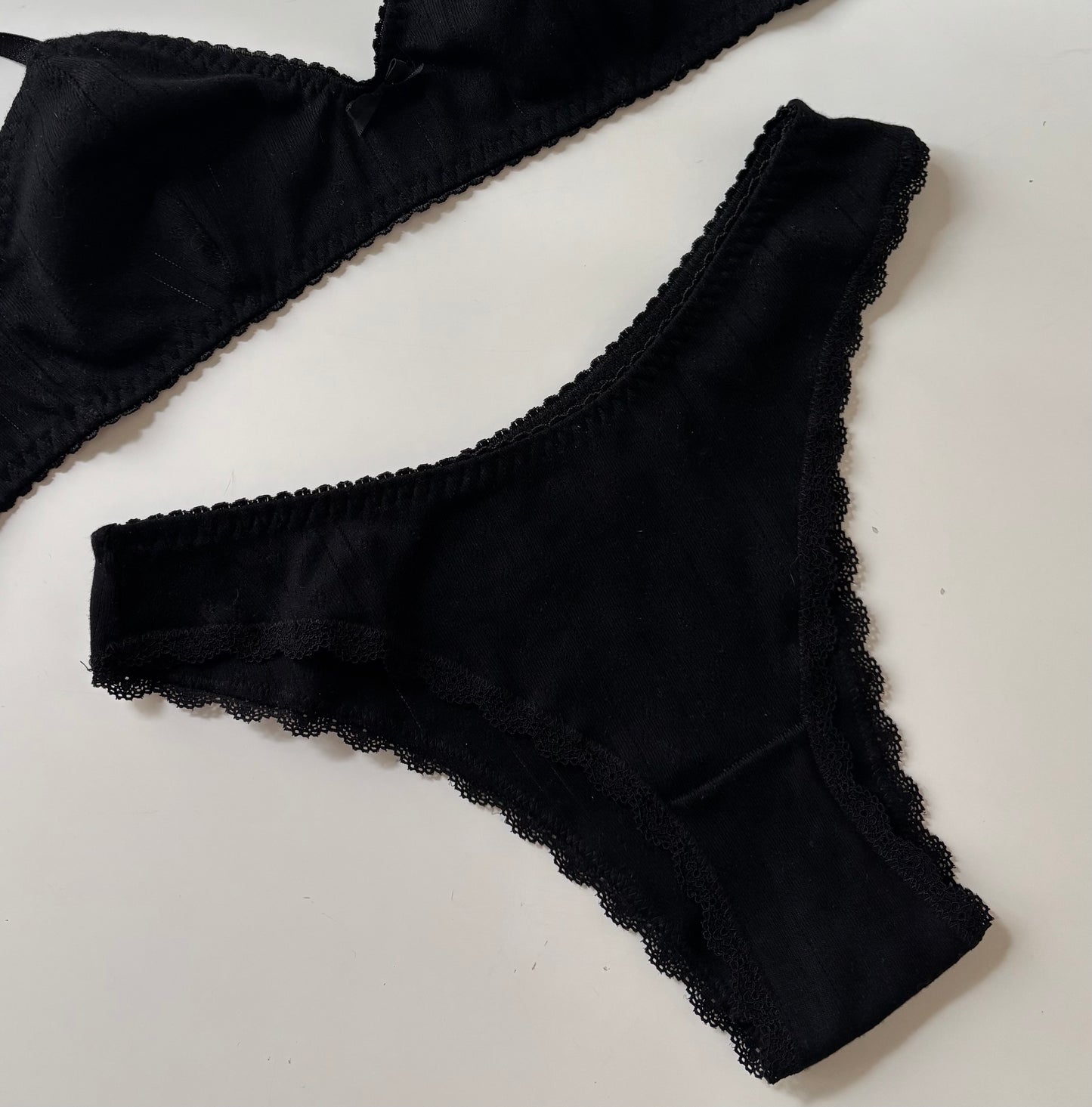 Black pointelle pantyhose