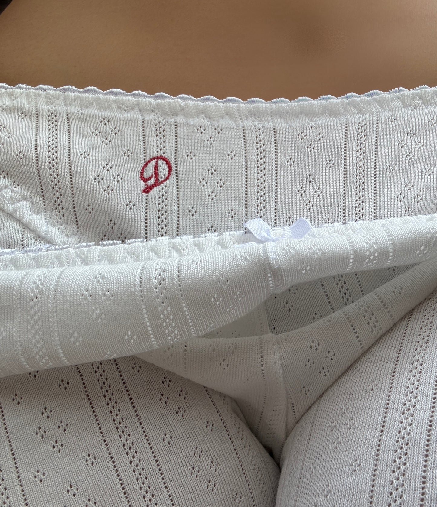 Panty bordada con tu inicial