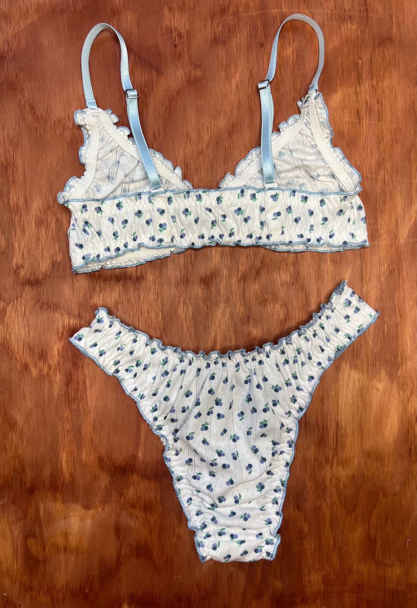 Ruffle set blueberries M