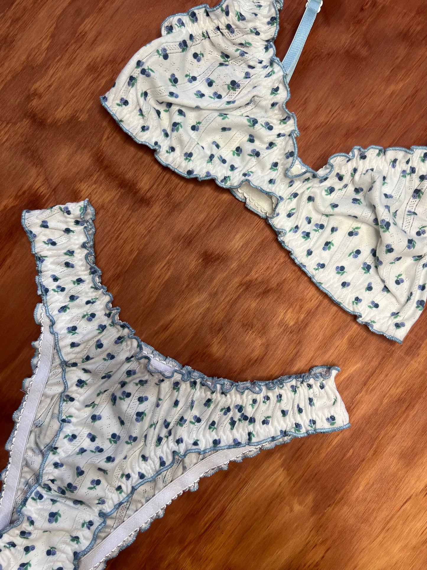Ruffle set blueberries M
