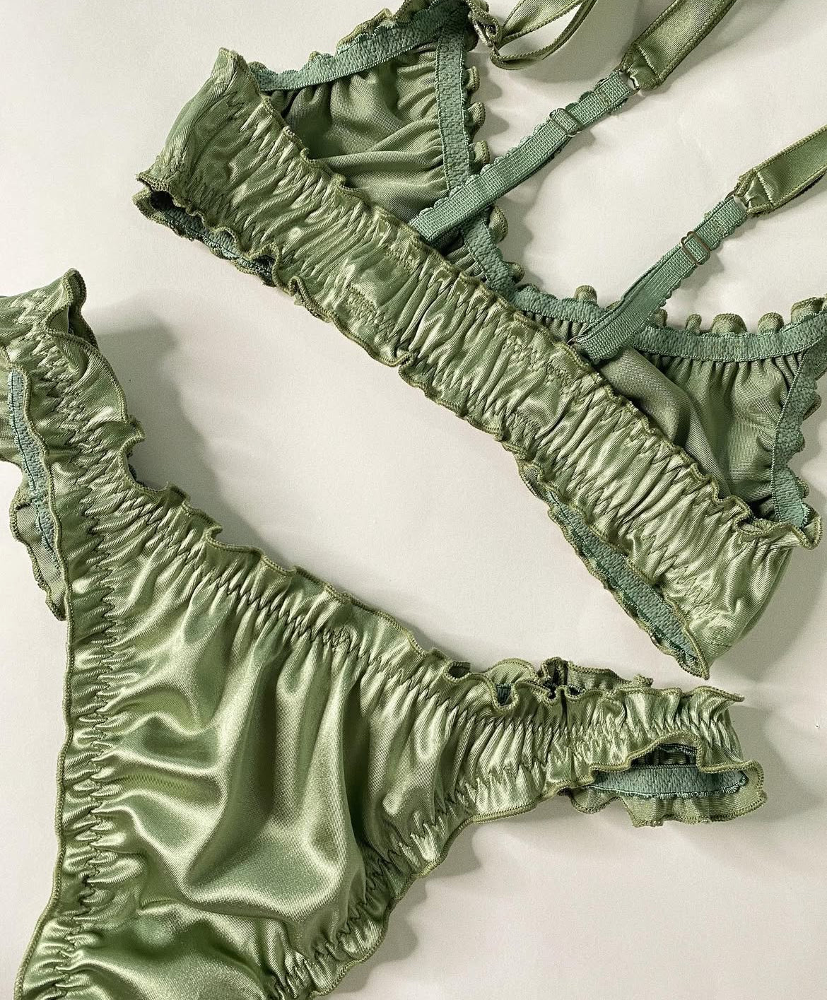 Set aceituna satén verde