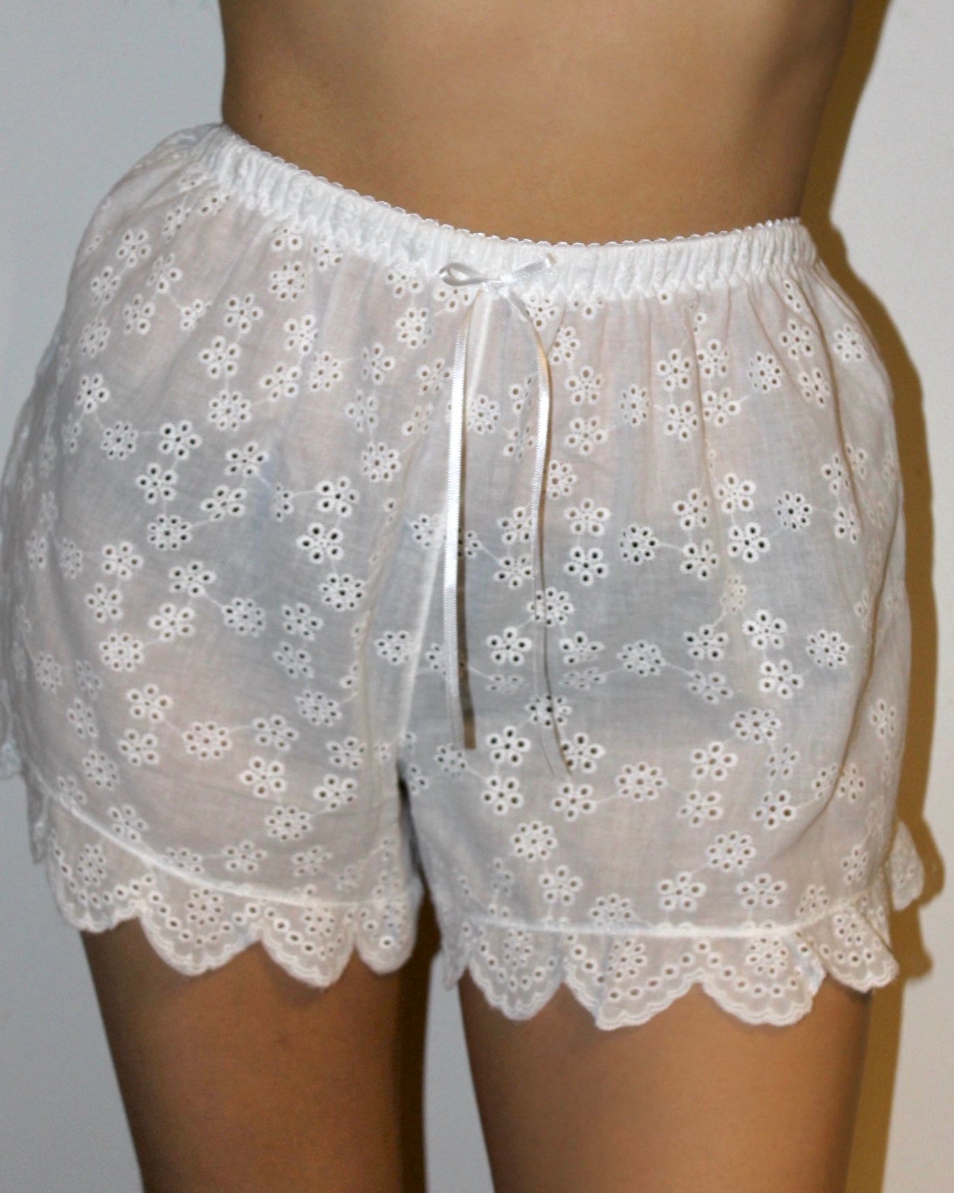 Short tira bordada algodón