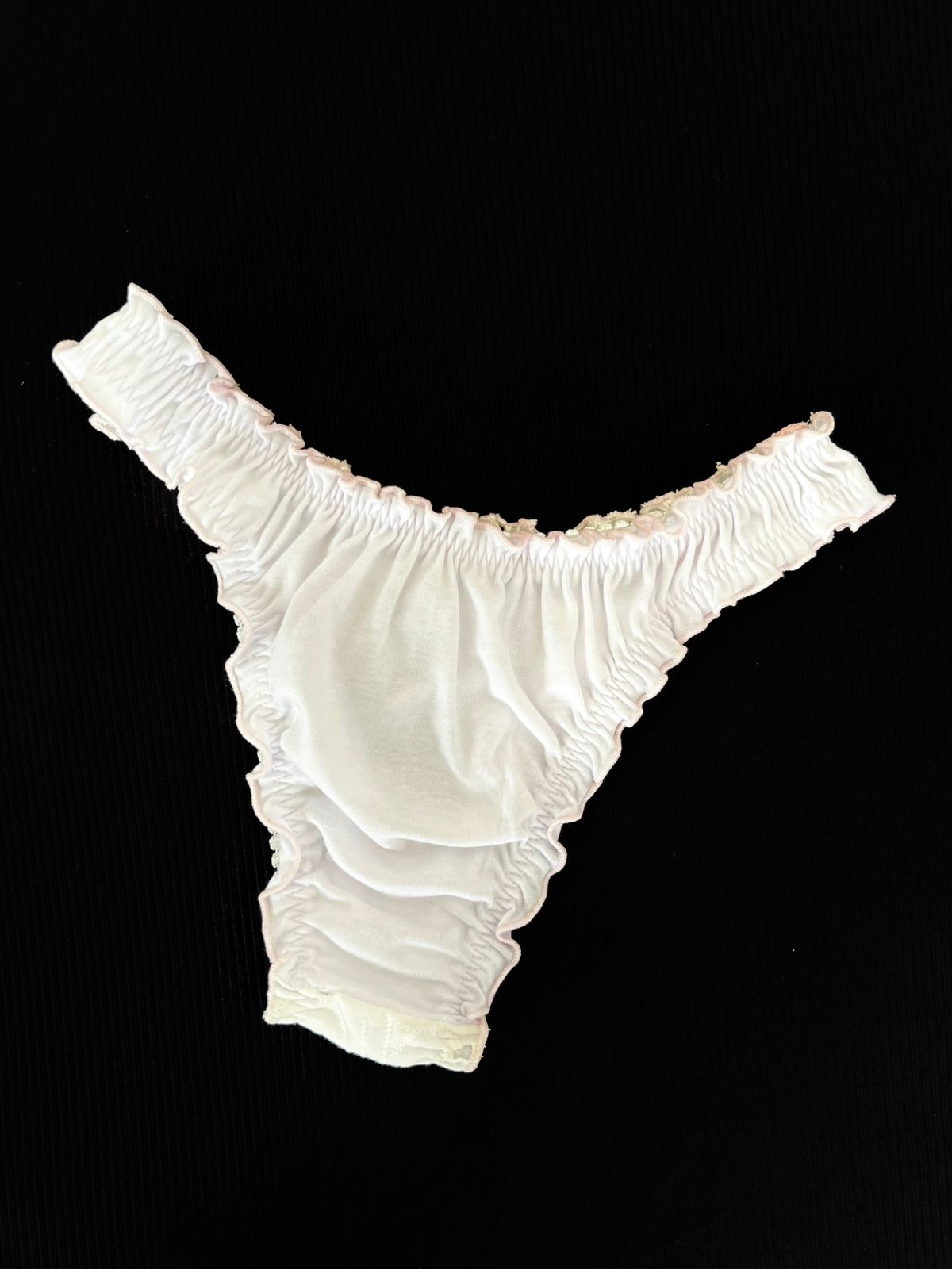 Ruffle panty algodón bordado